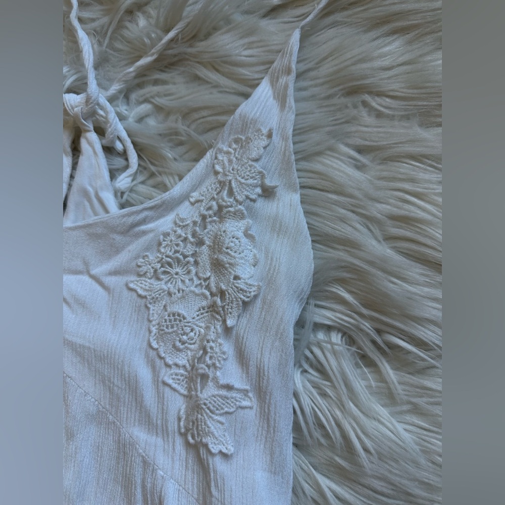 Pull&Bear embroidered mini dress - Picture 8 of 15